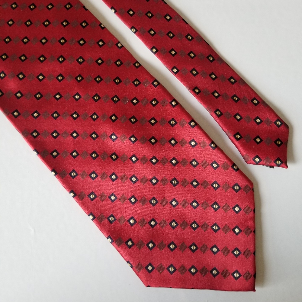 Bergamo New York Men's Red Black Tan Silk Tie